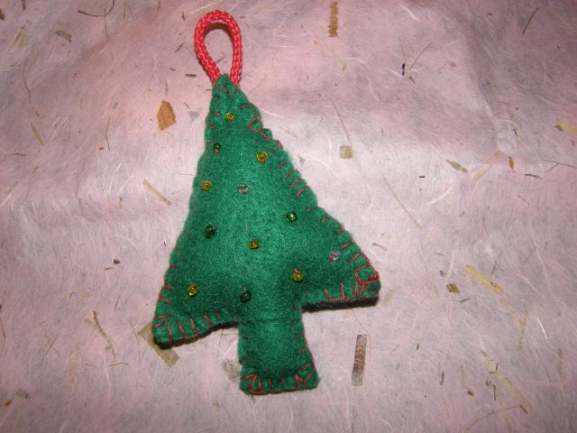 O kraski za božično drevesce - foto