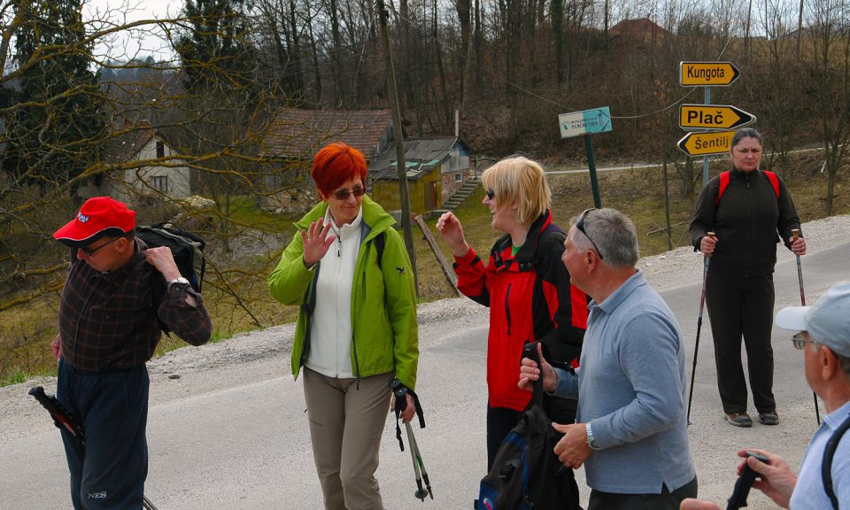 Plač - foto povečava