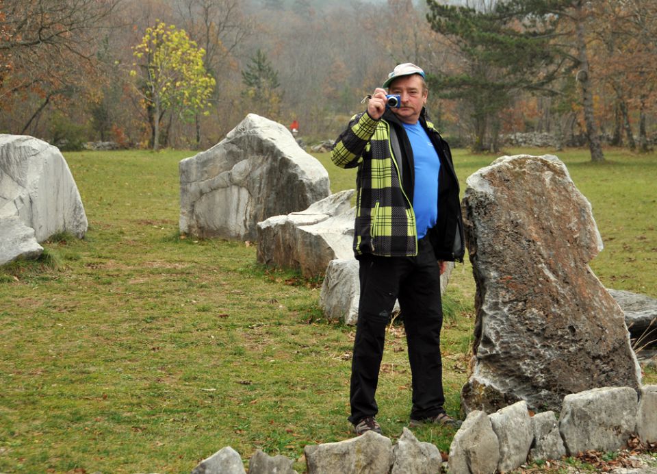 Kokoš in Vilenica - foto povečava