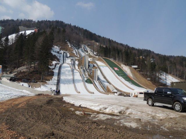 Planica ekipa prve pomoči 20.3.2015 - foto