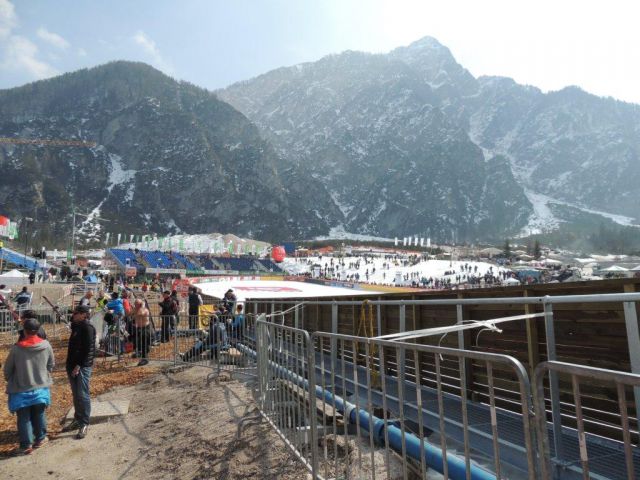 Planica ekipa prve pomoči 20.3.2015 - foto