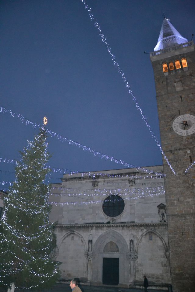 Koper - foto povečava