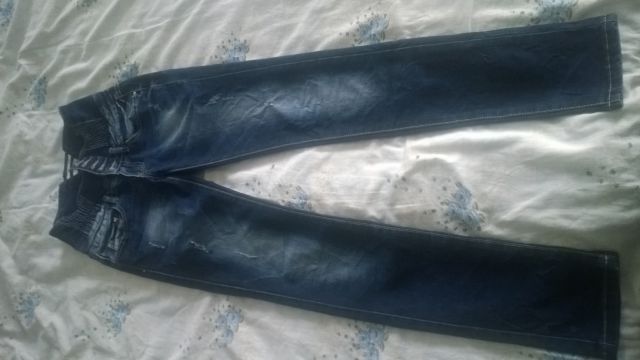 Hlače jeans velikost 38 4€