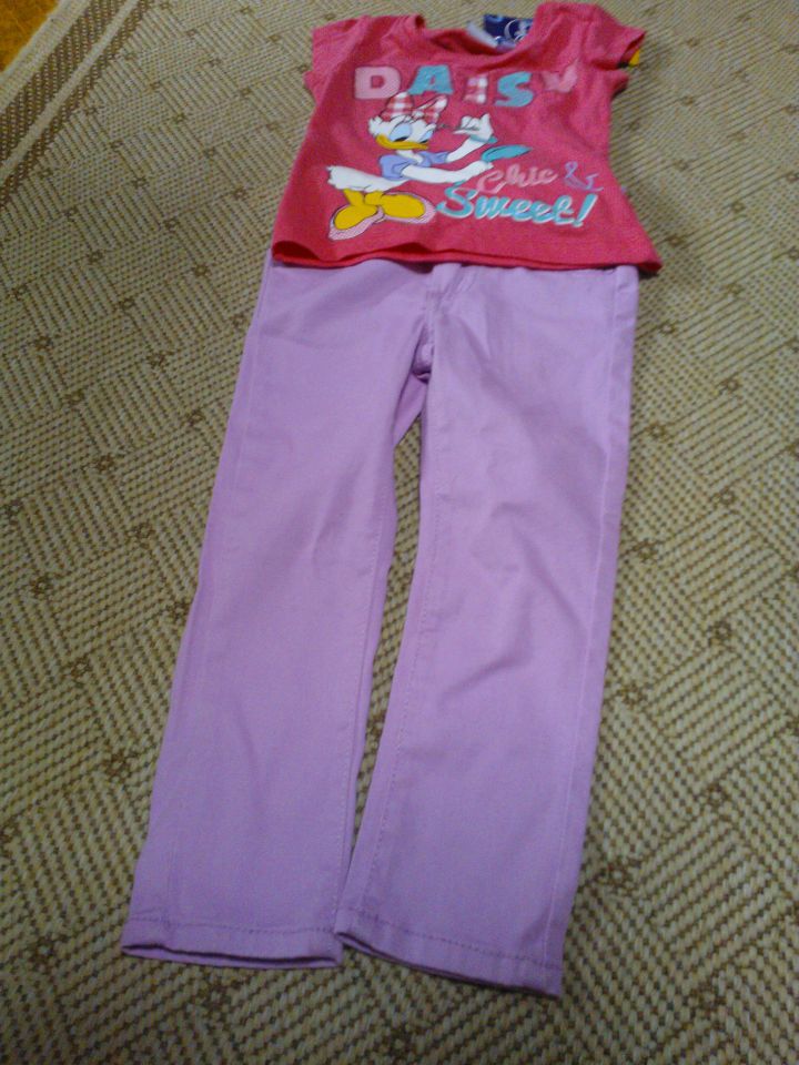 lila hlače 98, 5 eur