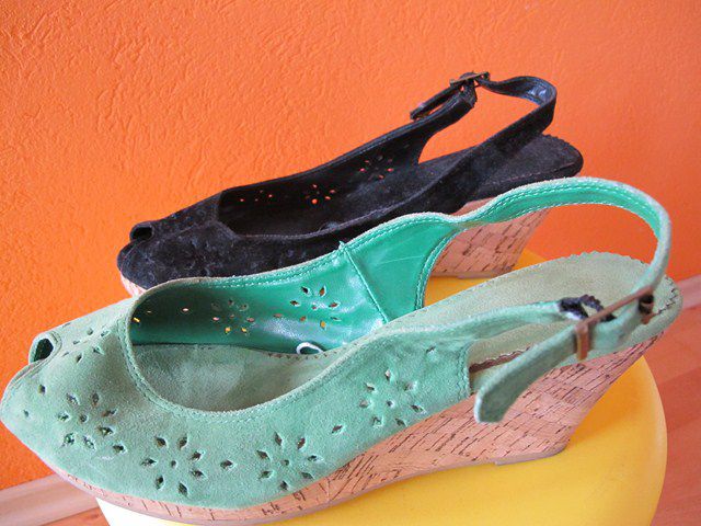 Poletni čevlji št 41 - zeleni ali črni
