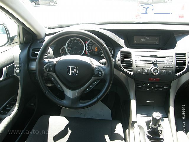 Honda Accord 2.2 i-DTEC - foto