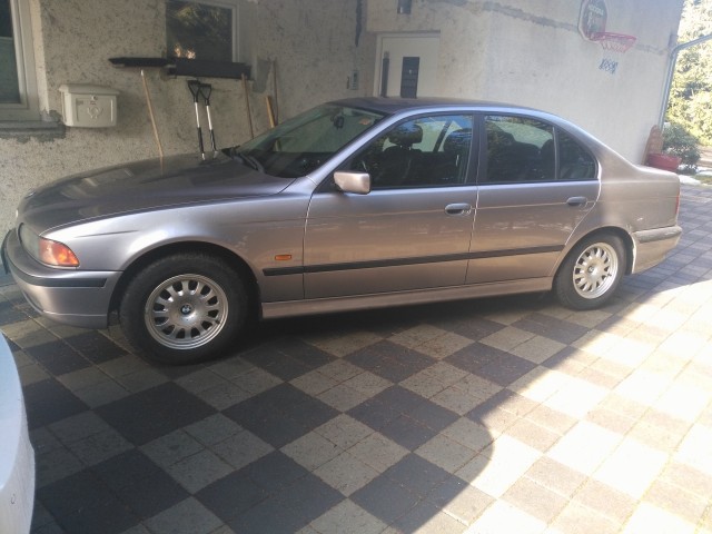 BMW E39 528i + LPG - foto