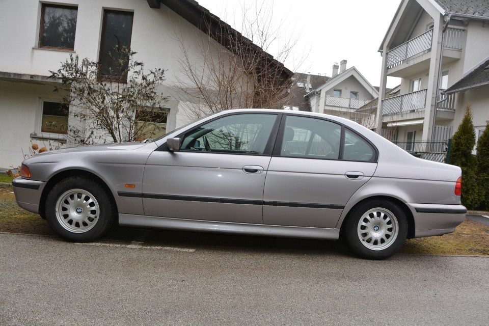 BMW E39 528i + LPG - foto povečava