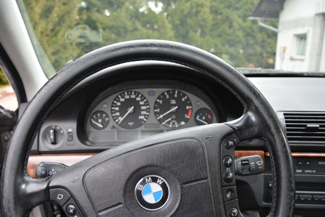 BMW E39 528i + LPG - foto
