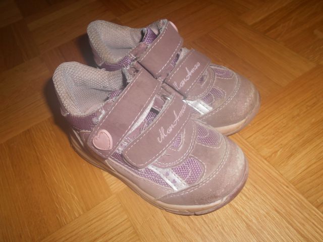 Otroški prehodni čevlji, št. 17 do 25 - foto