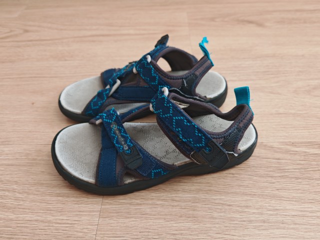 Sandali 32-33