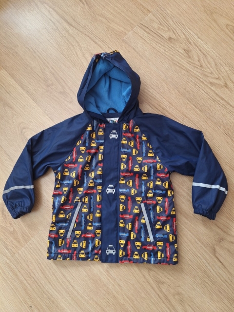 Dežna jakna 110-116, 4€