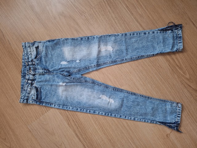 Jeans hlače 134