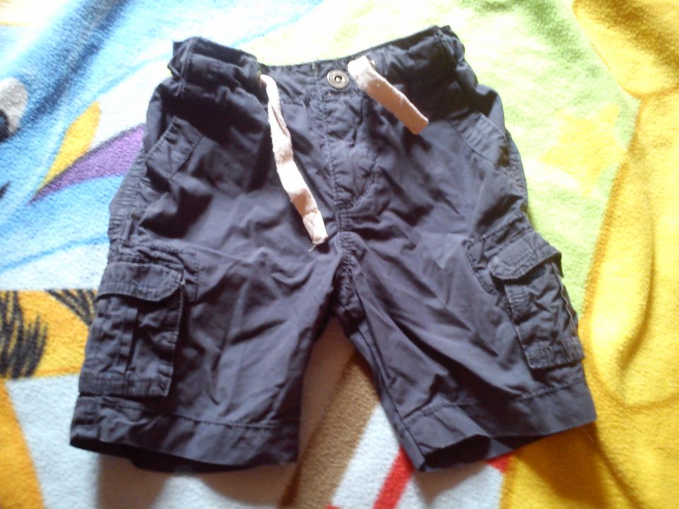 Kratke hlače H&M št. 86, par krat nošene, 2€