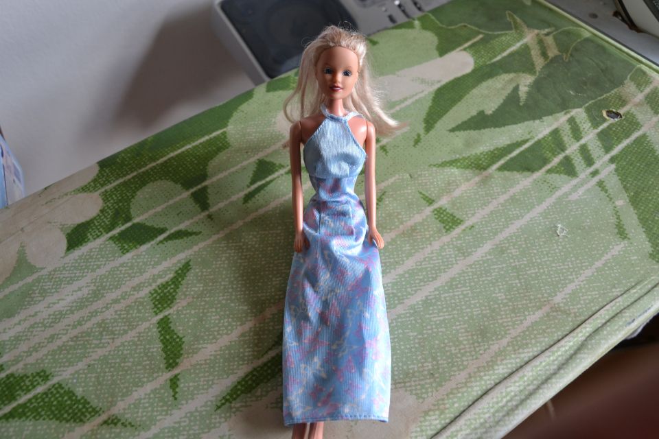Barbie punčke prodano - foto povečava