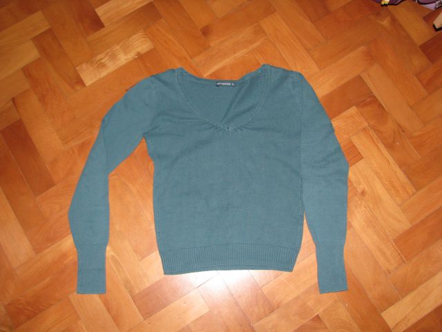 Tanjši pulover Terranova št. S, 5 eur