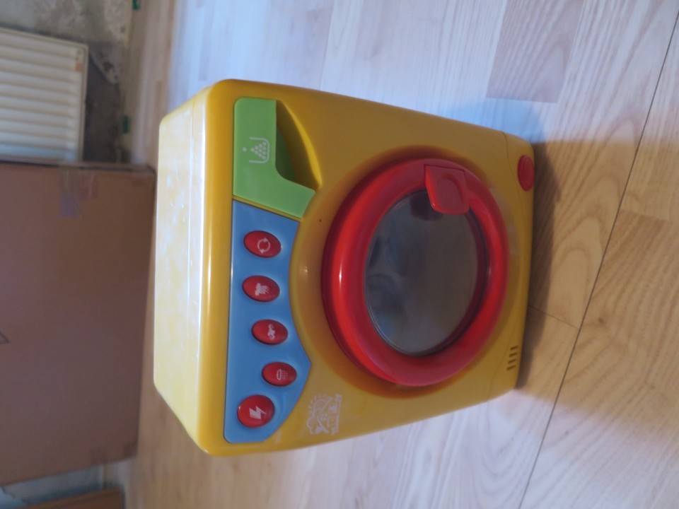 pralni stroj 8€