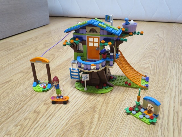 Lego drevesna hišica, cena 10€