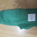 kratke hlače zelene, št. 122, cena 2€