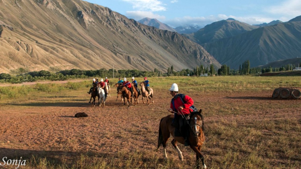 2016 kirgizija - nomadske igre - foto povečava