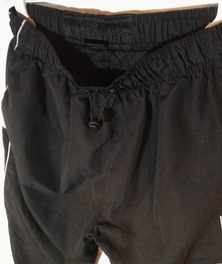 Športne hlače M (48/50)    5€ - foto povečava