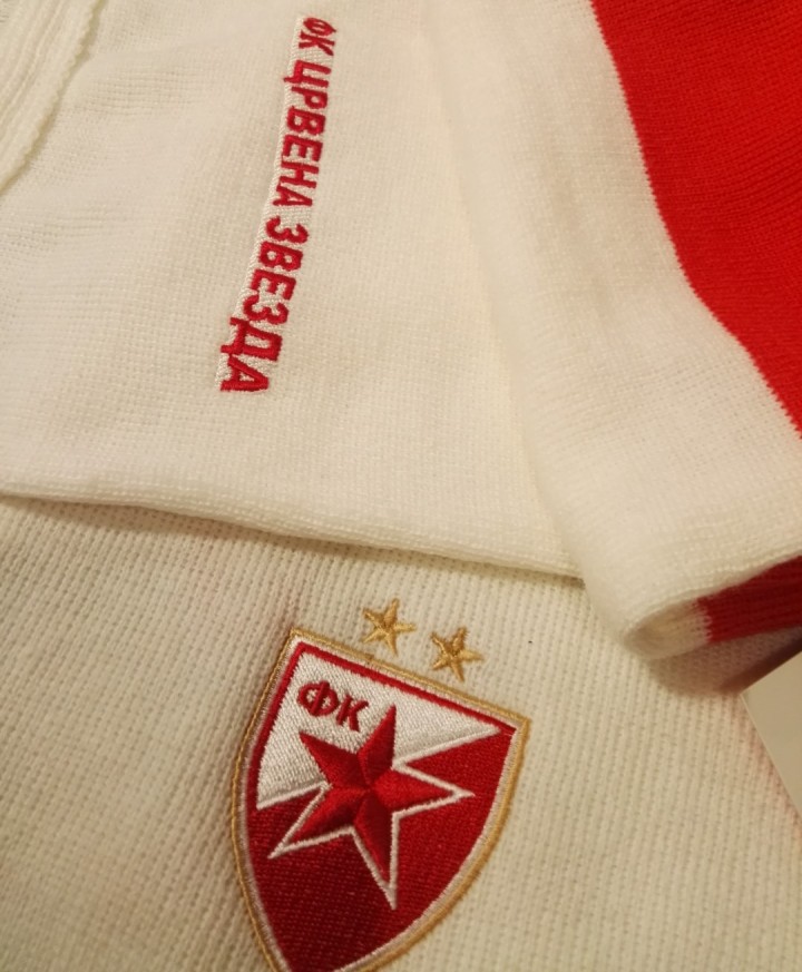 Navijaški šal FK Crvena Zvezda   7€ - foto povečava