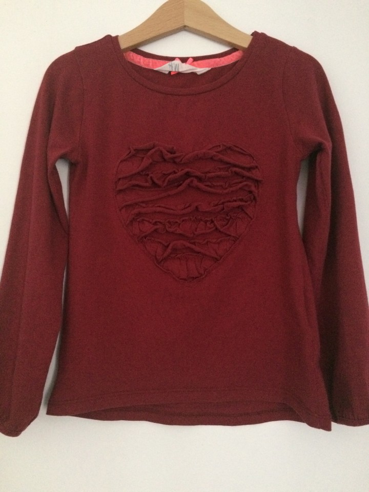 Rdeča majica 110-116, 2€