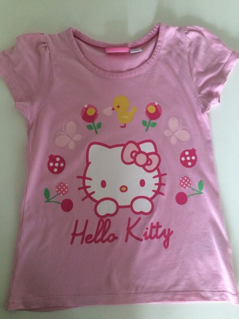 Majčka Hello Kitty, 122-128, 1.50€