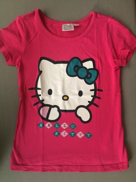 Majčka Hello Kitty, 122-128, 1€