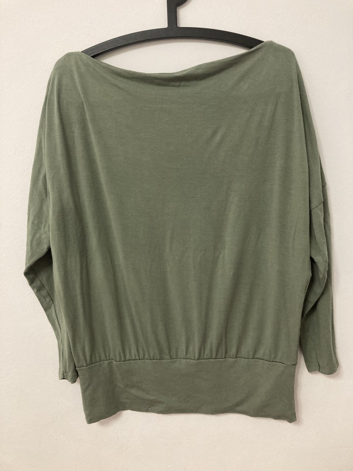 Majica, 38, 4€