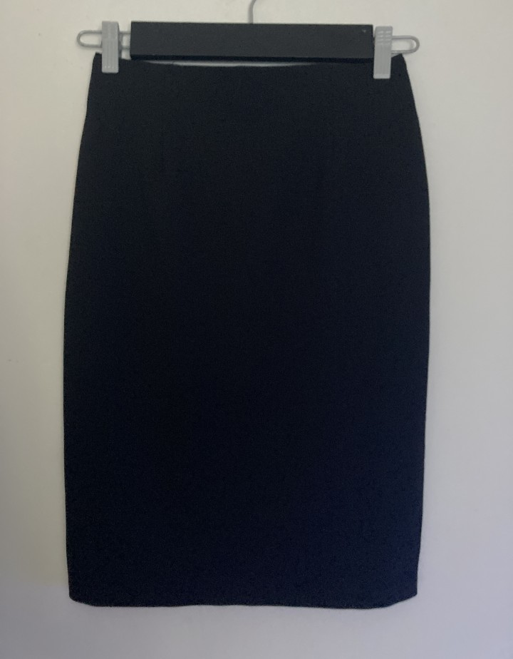 Pencil krilo, Benetton, XS, 7€