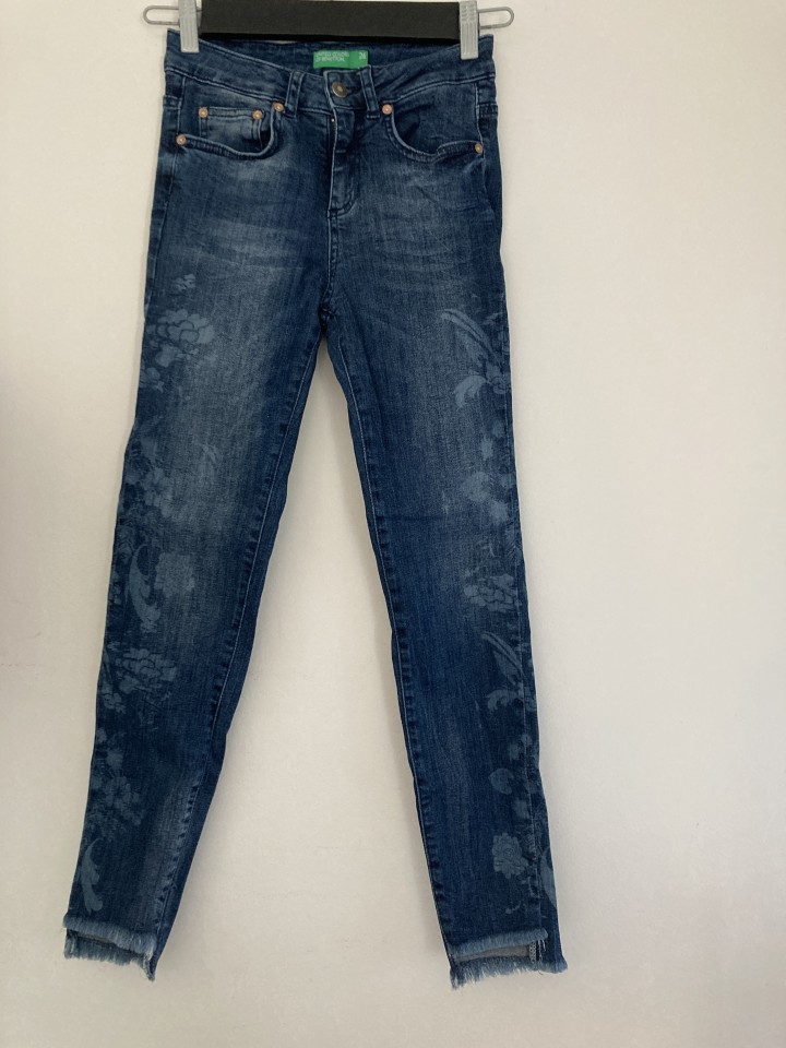 Jeans hlače, Benetton, 26, 8€