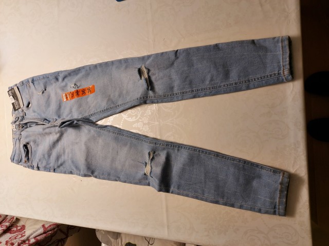 Jeans hlače - foto