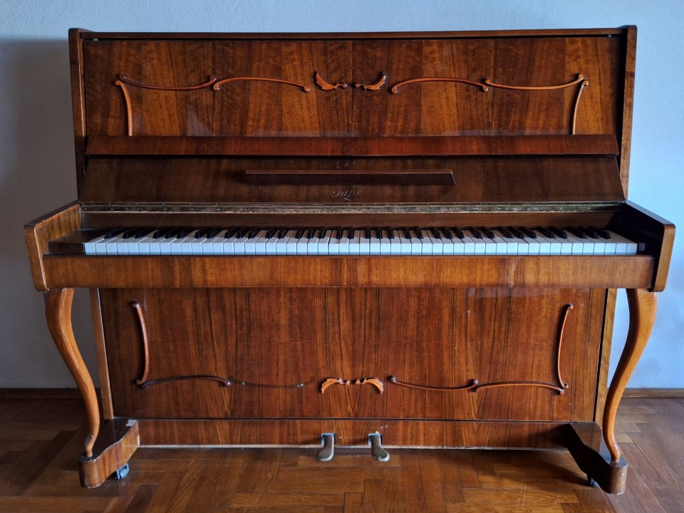 Pianino - foto povečava