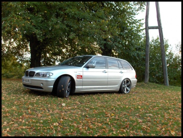 BMW320 - foto