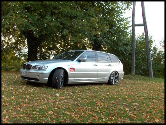 BMW320 - foto