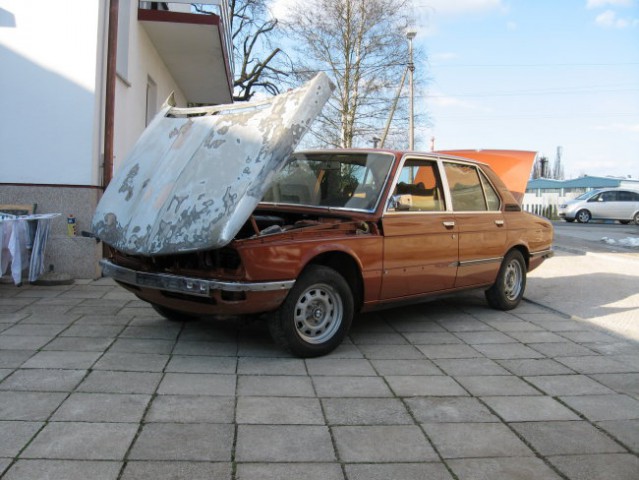 BMW 520 (E12, M20) 26.1.2007 - foto