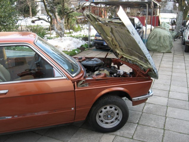 BMW 520 (E12, M20) 26.1.2007 - foto