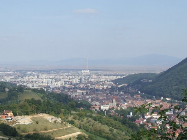 Panoramski pogled iz Poiane Brasov na Brasov