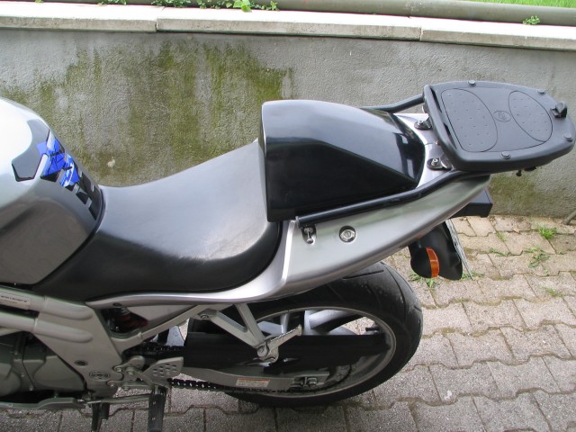 Pokrov sedeža Hyosung GT650 - foto
