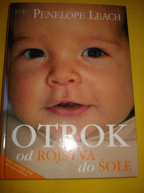 Knjiga Otrok od rojstva do šole - 35 eur