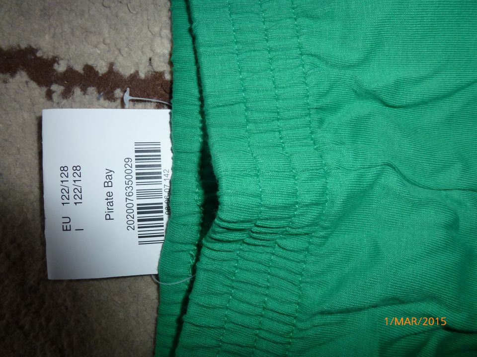 122 - 128 nove kratke hlače - 6 eur