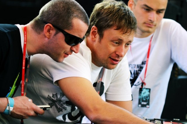 FM FOTO-SYLVAIN, UMEK IN SHIFT