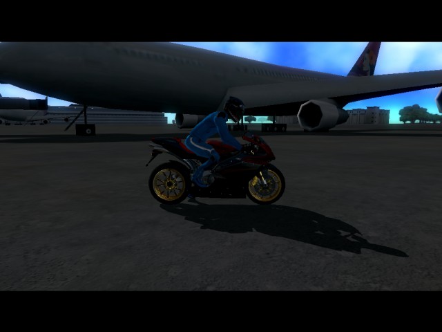 Z motorjem sem preskočil na letališče
