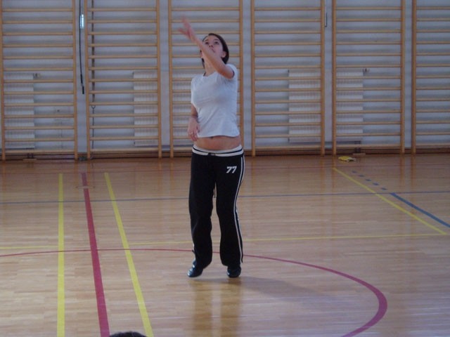 Twirling - foto