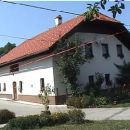Hiša na Debencu Zgrajena 1868
