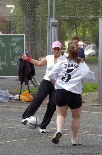 Nogometni turnir stanovalcev ŠD 11.5.2006 - foto