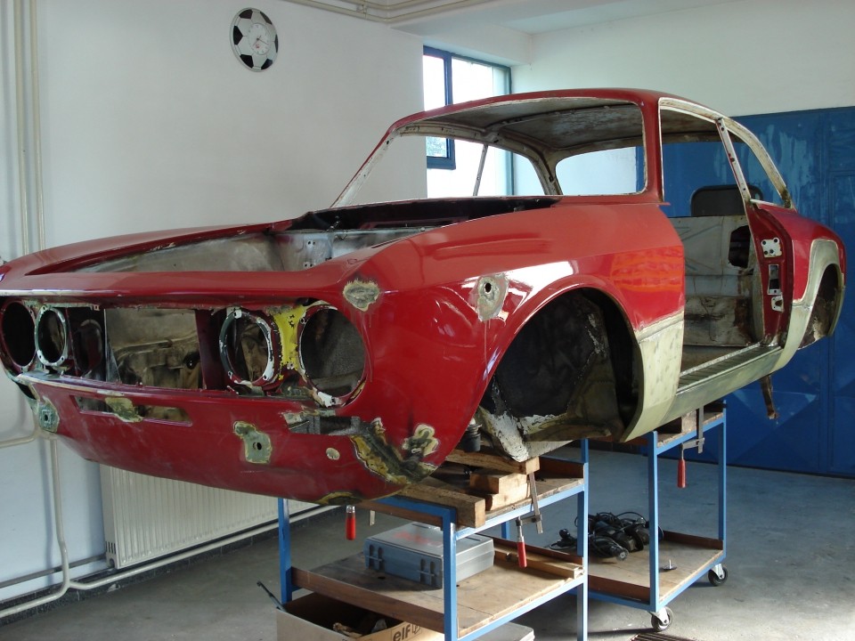 Alfa Bertone - foto povečava