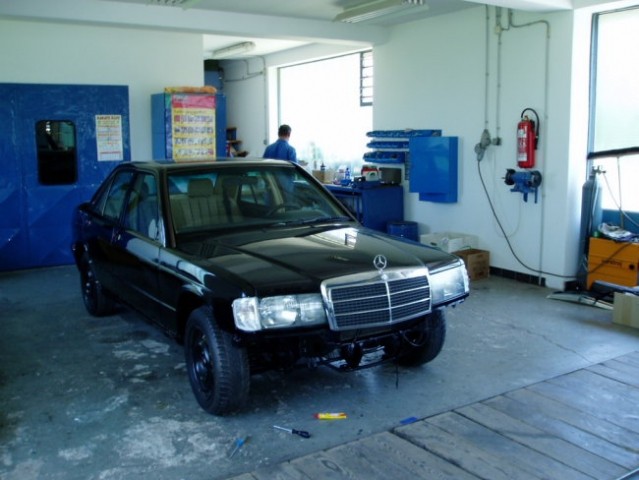 Mercedes 190 Popravilo - foto