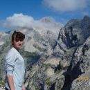 Pogled z Vršaca na Triglav. Desno Kanjavec.